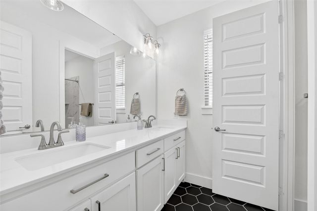 209 Basalt Lane, Reno, TX 76020