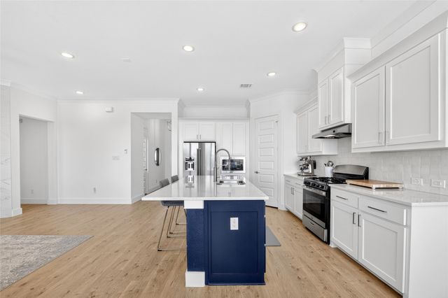 209 Basalt Lane, Reno, TX 76020