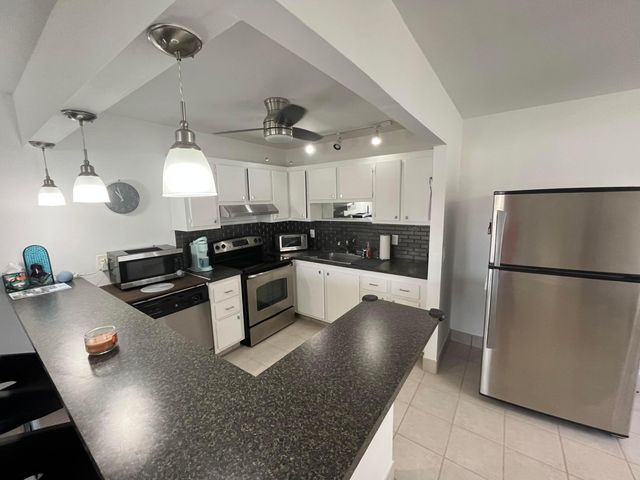 114 Waterford E 114, Delray Beach, FL 33446
