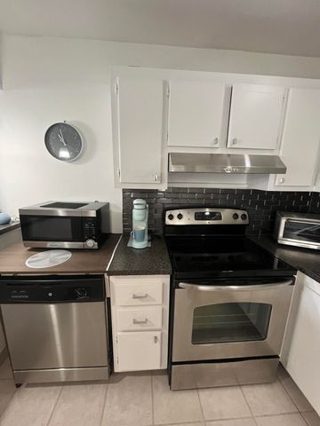 114 Waterford E 114, Delray Beach, FL 33446