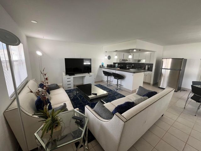 114 Waterford E 114, Delray Beach, FL 33446
