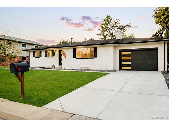3243 Simms St, Wheat Ridge, CO 80033