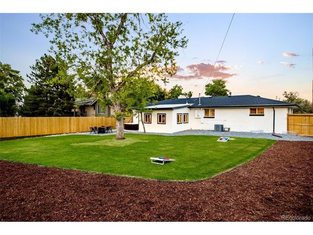 3243 Simms St, Wheat Ridge, CO 80033