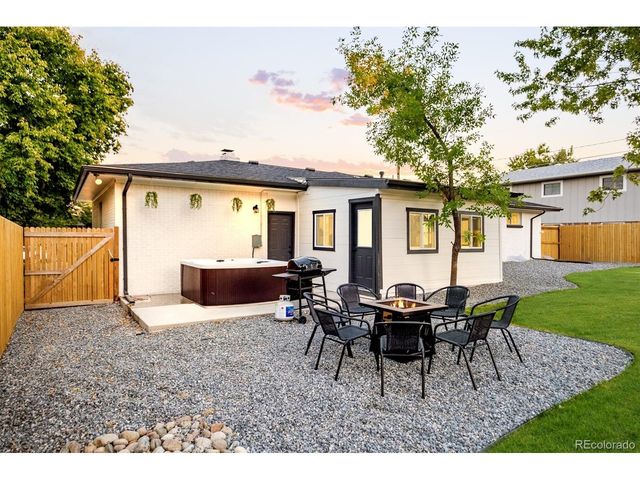 3243 Simms St, Wheat Ridge, CO 80033