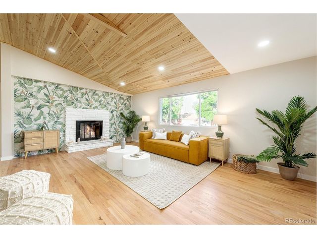 3243 Simms St, Wheat Ridge, CO 80033