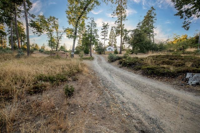 41789 Marmot Lane, Auberry, CA 93602