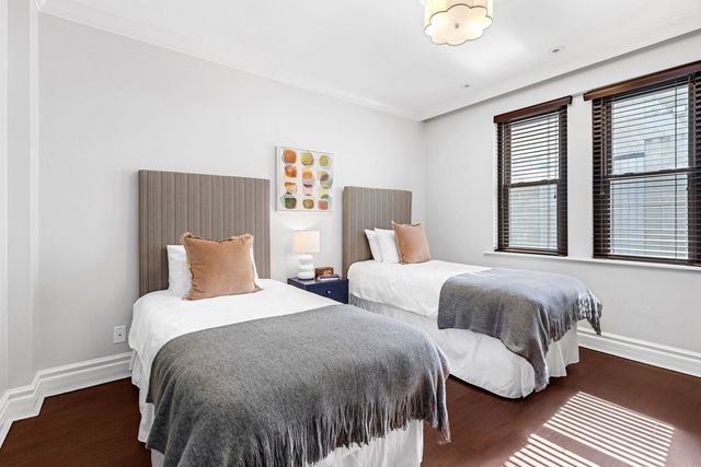70 E WALTON Street 501-601, Chicago, IL 60611