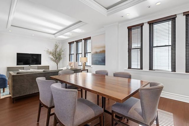 70 E WALTON Street 501-601, Chicago, IL 60611