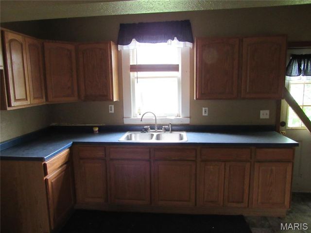 806 washington, Greenville, IL 62246
