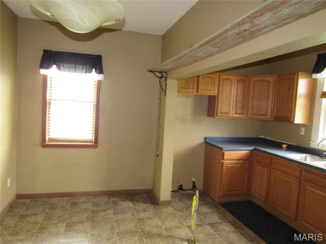 806 washington, Greenville, IL 62246