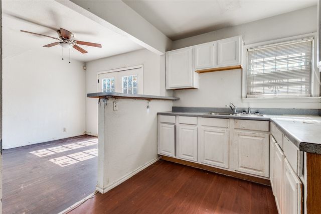 2218 Kathleen Avenue, Dallas, TX 75216