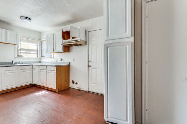 2218 Kathleen Avenue, Dallas, TX 75216