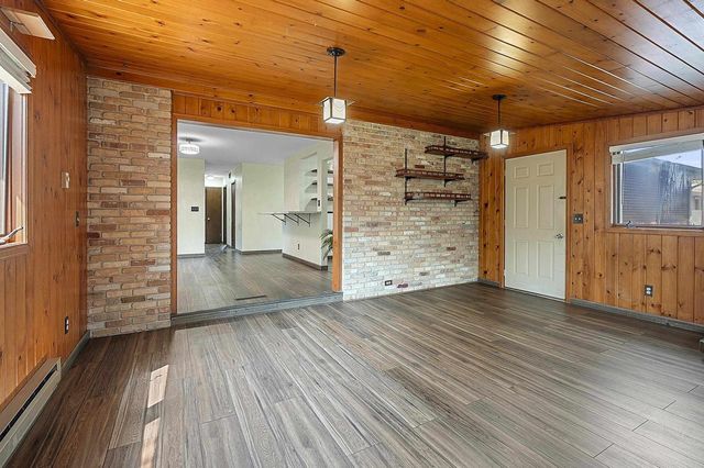 1235 E MURDOCK AVENUE, Oshkosh, WI 54901
