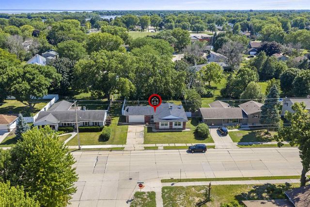 1235 E MURDOCK AVENUE, Oshkosh, WI 54901