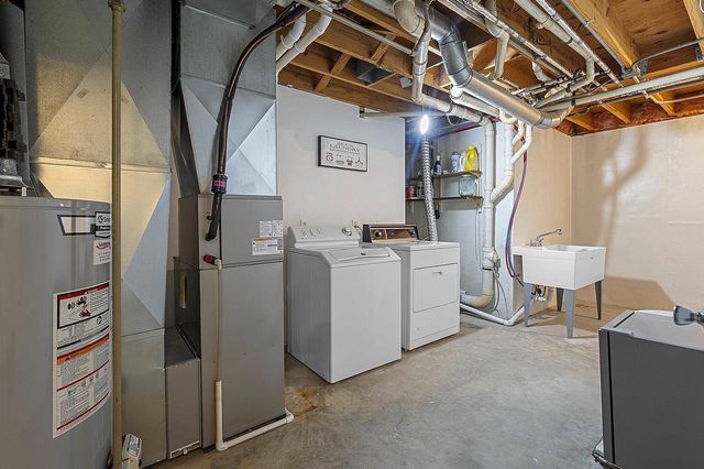 1235 E MURDOCK AVENUE, Oshkosh, WI 54901