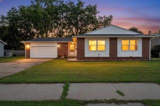 1235 E MURDOCK AVENUE, Oshkosh, WI 54901