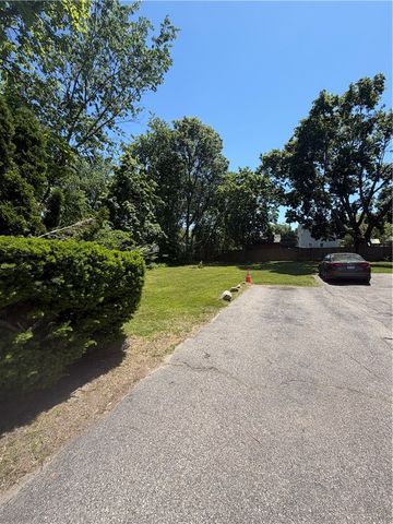 126 Washington Street 1, Warwick, RI 02888