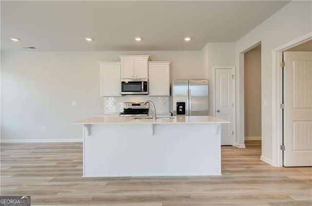 228 Sanctuary Drive, Mcdonough, GA 30253