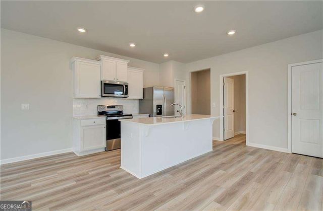 228 Sanctuary Drive, Mcdonough, GA 30253