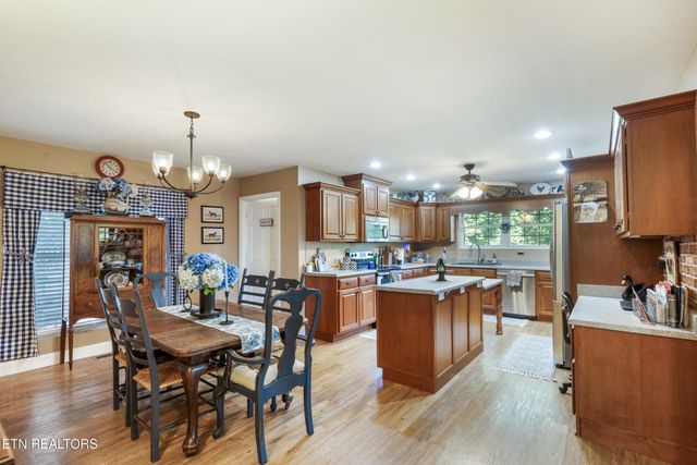 2750 TN-72, Maryville, TN 37801