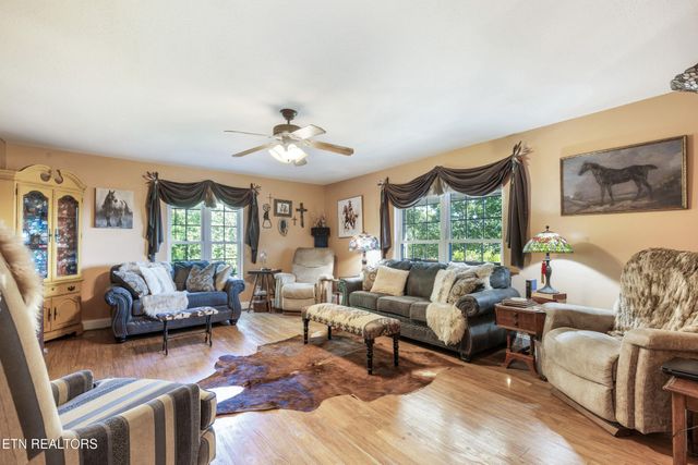 2750 TN-72, Maryville, TN 37801