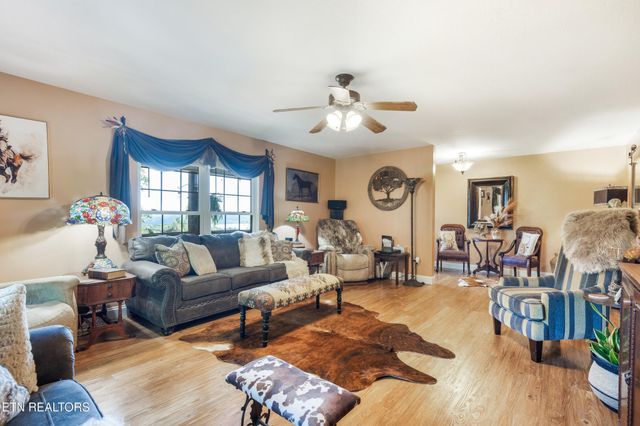 2750 TN-72, Maryville, TN 37801