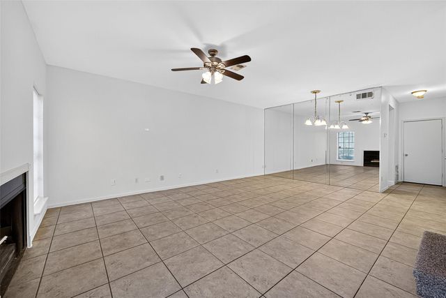 7395 Regency Square Court 7395, Houston, TX 77036