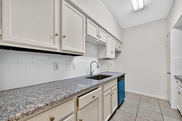 7395 Regency Square Court 7395, Houston, TX 77036