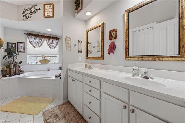 1725 Vintage QUAY, Virginia Beach, VA 23454