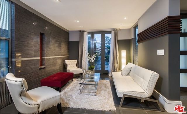 12318 W SUNSET Boulevard, Los Angeles, CA 90049