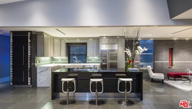 12318 W SUNSET Boulevard, Los Angeles, CA 90049