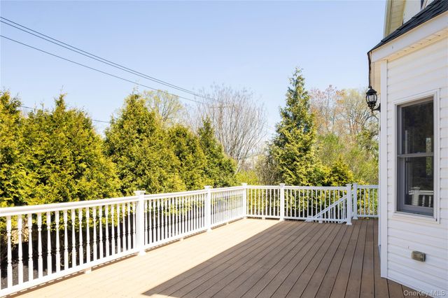 445 Budds Pond Road, Southold, NY 11971
