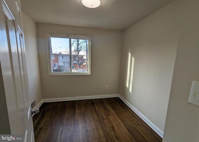 3018 SAINT CLAIR DR, Temple Hills, MD 20748
