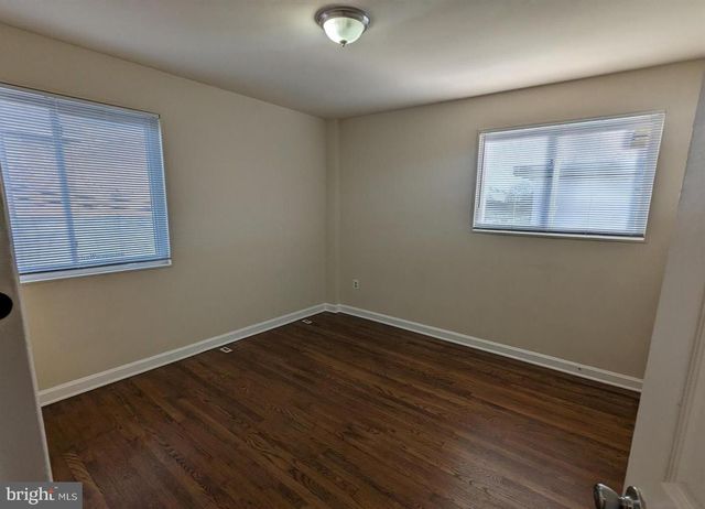 3018 SAINT CLAIR DR, Temple Hills, MD 20748