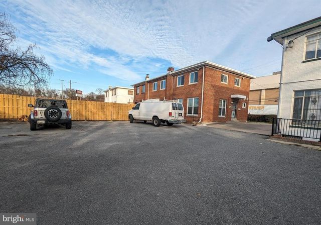 3018 SAINT CLAIR DR, Temple Hills, MD 20748