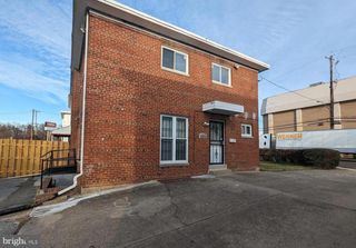 3018 SAINT CLAIR DR, Temple Hills, MD 20748