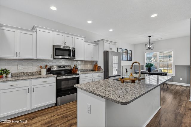 333 Water Wagon Trail, Jacksonville, NC 28546