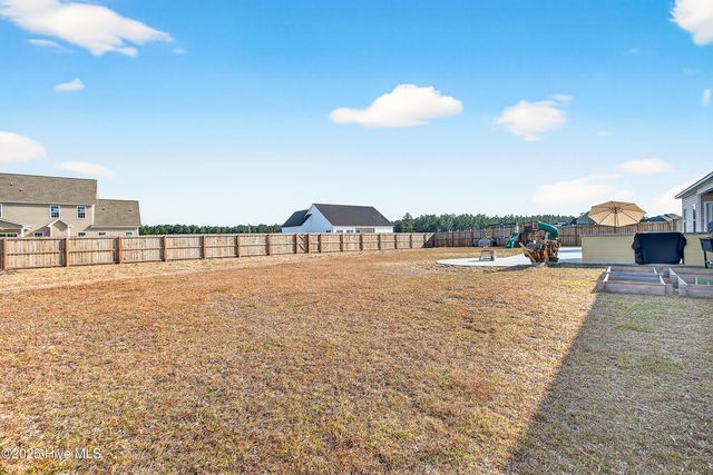 333 Water Wagon Trail, Jacksonville, NC 28546