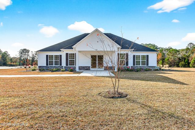 333 Water Wagon Trail, Jacksonville, NC 28546