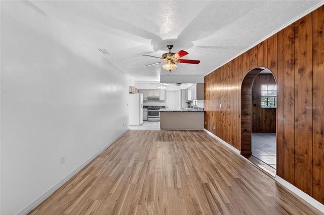 15108 SYDNEY ROAD, Dover, FL 33527