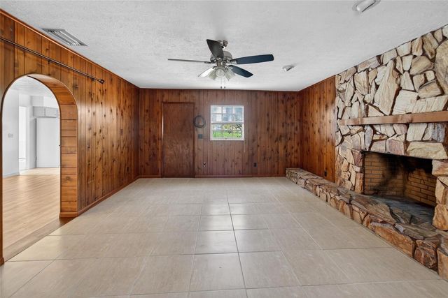 15108 SYDNEY ROAD, Dover, FL 33527