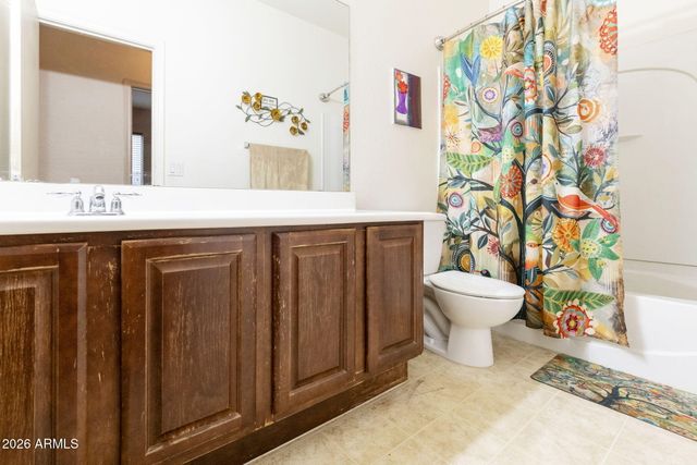 39013 N Luke Lane, San Tan Valley, AZ 85140