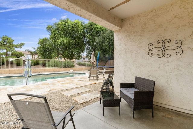 39013 N Luke Lane, San Tan Valley, AZ 85140