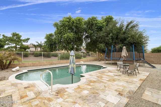 39013 N Luke Lane, San Tan Valley, AZ 85140