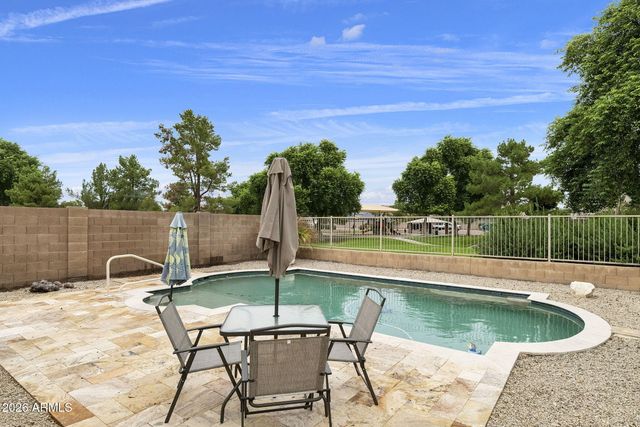 39013 N Luke Lane, San Tan Valley, AZ 85140