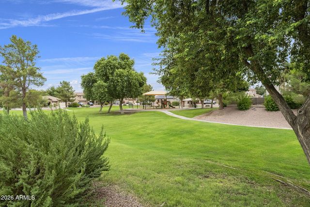 39013 N Luke Lane, San Tan Valley, AZ 85140