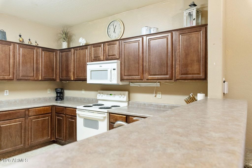 39013 N Luke Lane, San Tan Valley, AZ 85140 — photo 4