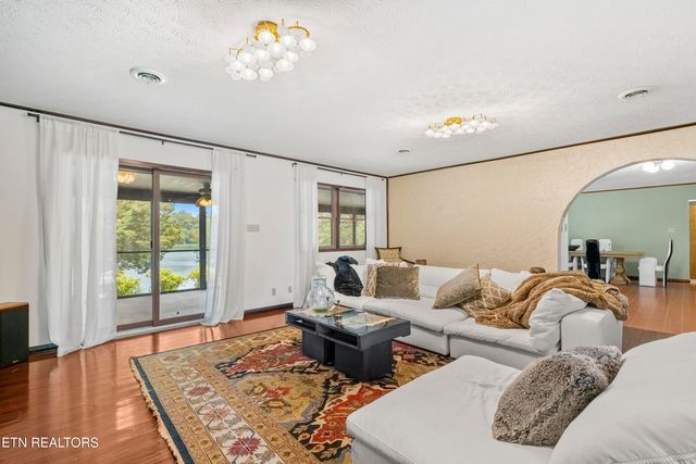 3850 McDonald Way, Sevierville, TN 37876