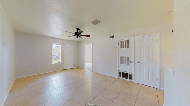 801 San Pedro Drive D, College Station, TX 77845