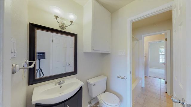 801 San Pedro Drive D, College Station, TX 77845